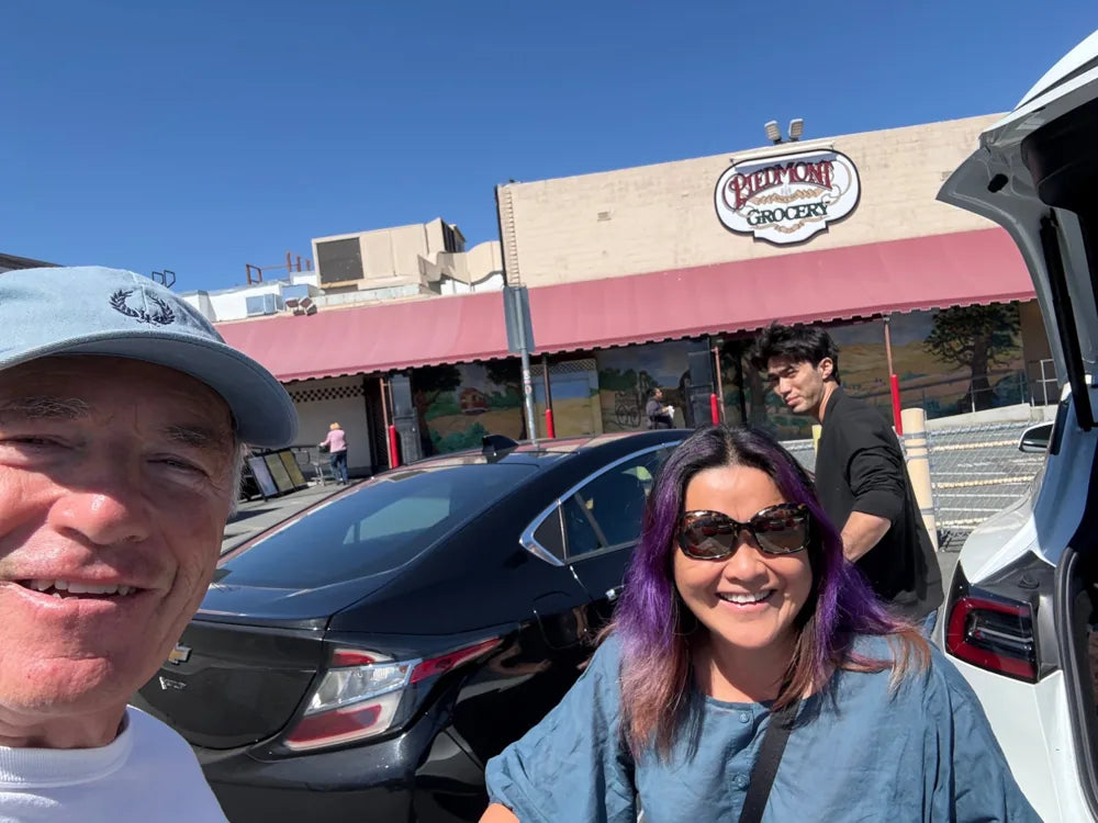 Market day at Piedmont Grocery